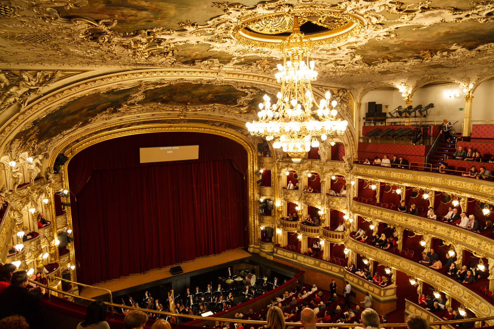 Оперный театр Прага